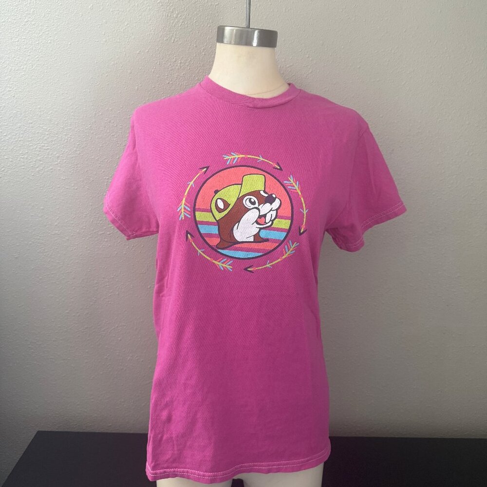 "Easily Distracted by Dogs & Bucc-ees" Bucc-ee's Womens T-Shirt